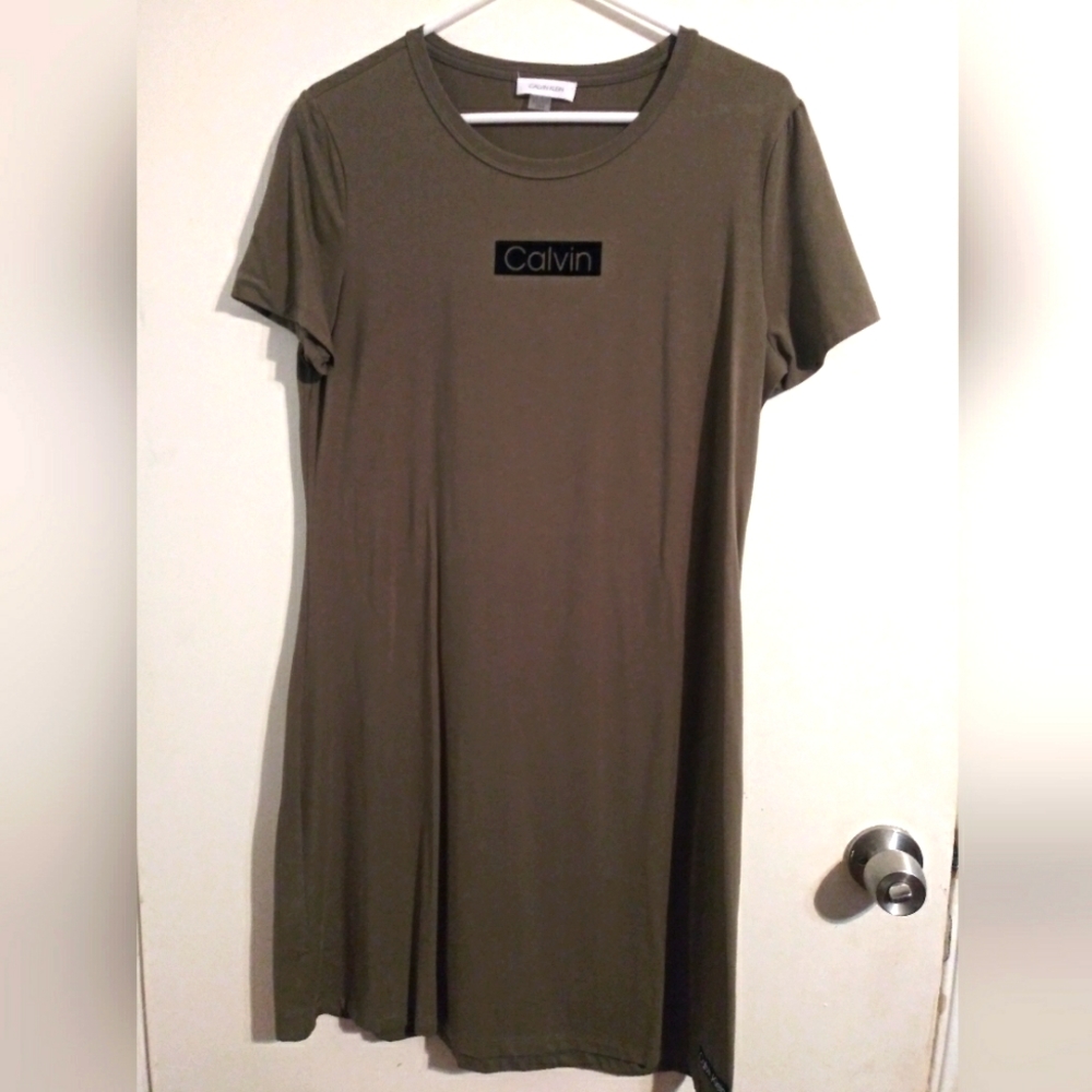 Calvin Klein dress. Green. Size L